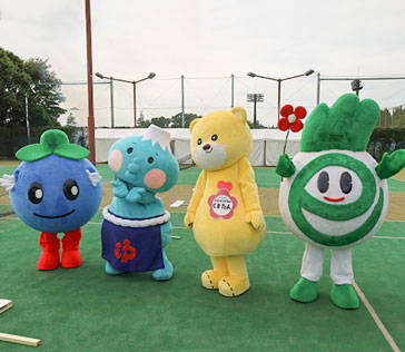 2025年10月12日 江戸川区の他のゆるキャラたちとくまたんの集合写真