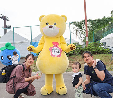 2025年10月12日 江戸川区民まつり参加者とくまたんの写真
