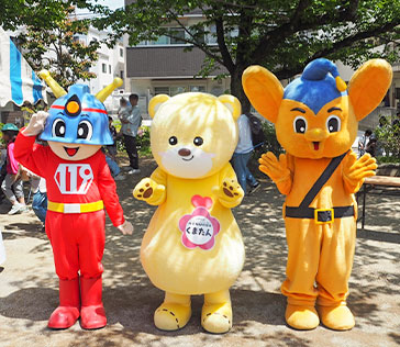 2026年4月26日 かさいこども食堂マルシェ ピーポくん、キュータくんとくまたんのトリプルショット